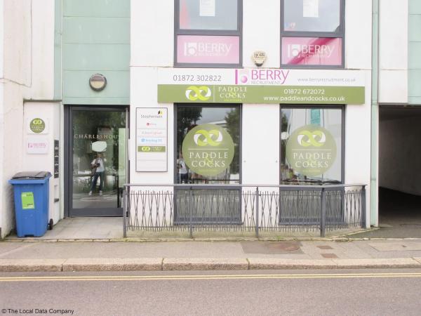 Paddle & Cocks