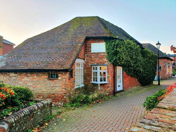 Wallis White & Co Limited